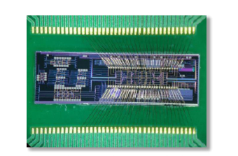 16×16 MZI光开关阵列封装实物-广西科毅光通信